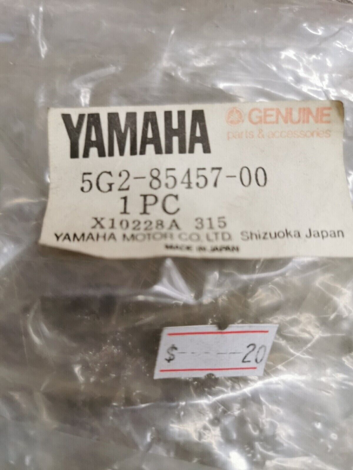 NOS YAMAHA  XJ750 1981 1982  RIM  FOG LIGHT  5G2-85457-00  Y53
