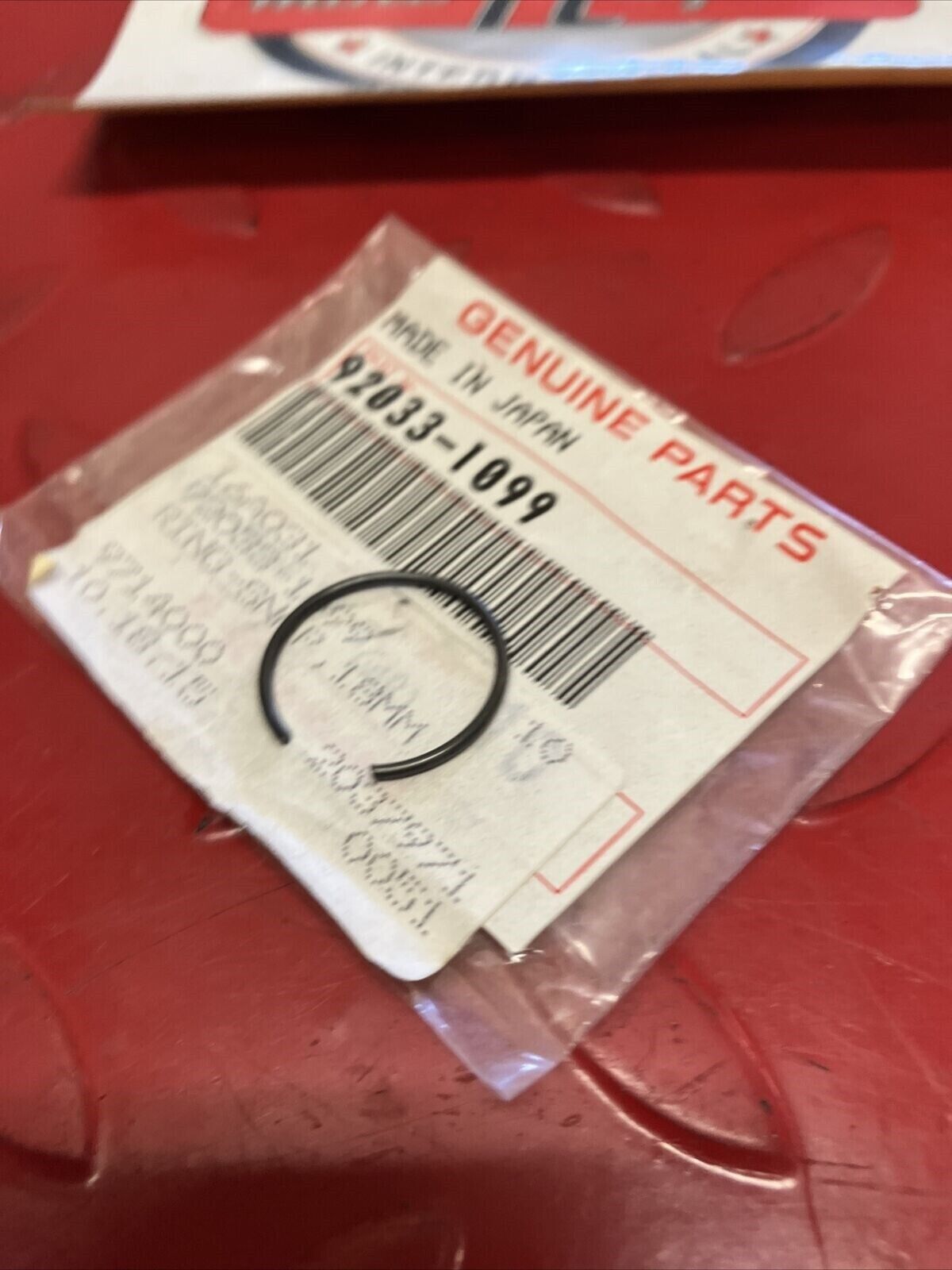 NOS KAWASAKI PISTON PIN RING SNAP 18MM CIRCLIP 92033-1099 K12
