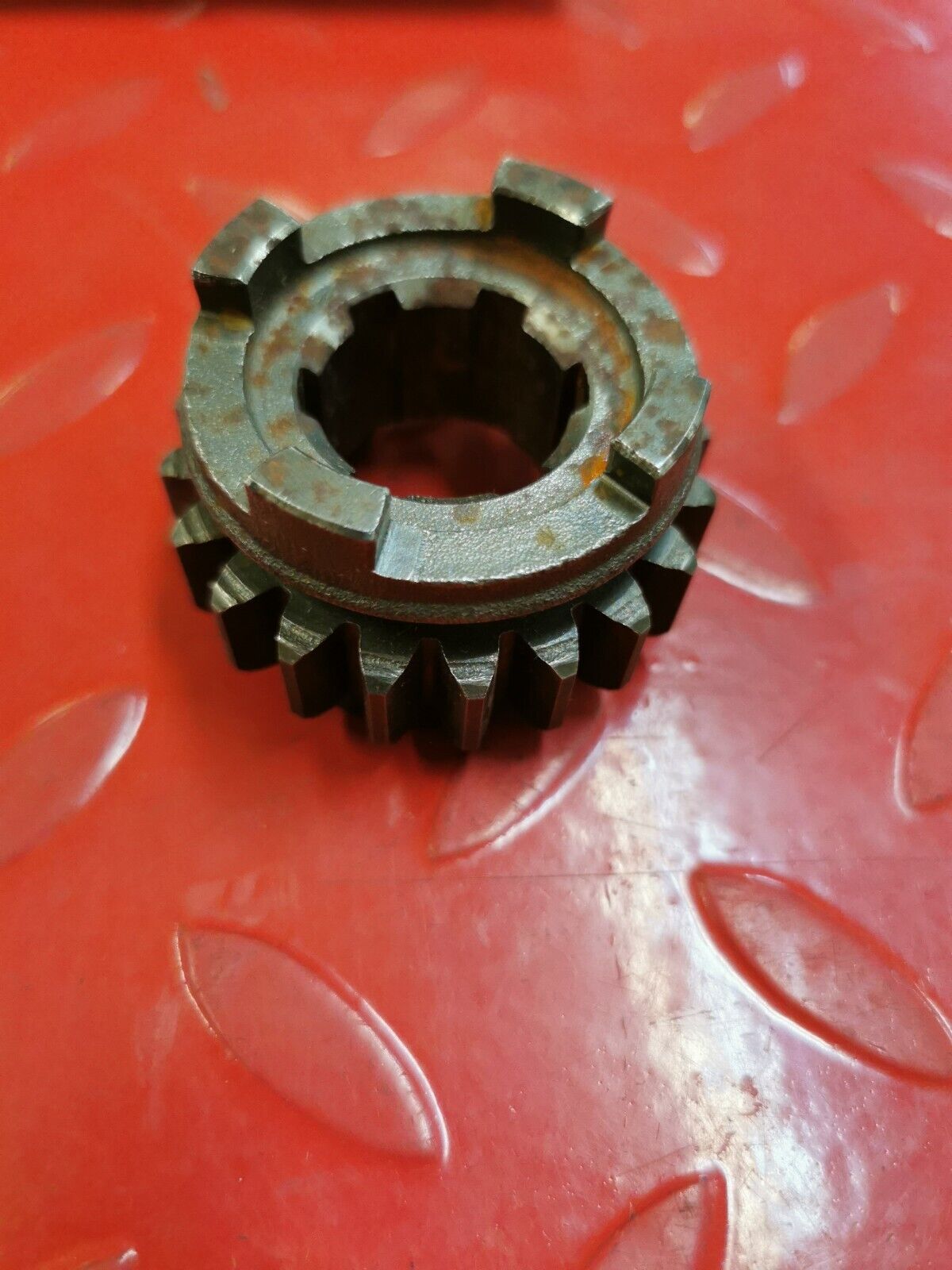 NOS YAMAHA DT250 DT400 YZ400 1977 - 1979 GEAR 3RD PINION 1M1-17131-01-00 Y31