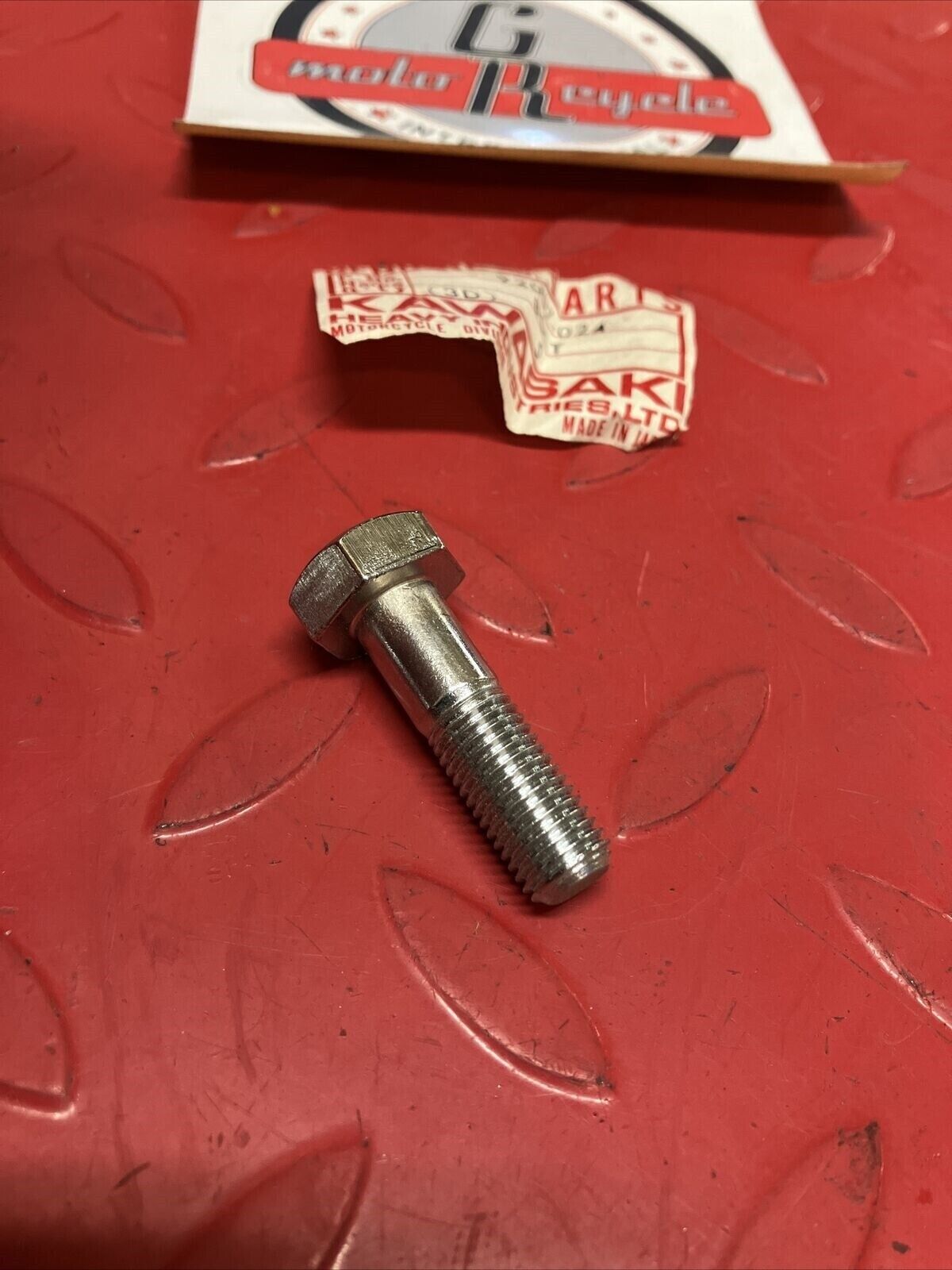 NOS KAWASAKI HEADLIGHT BOLT 10MM 92007-024 K18