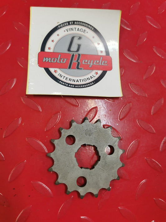 NOS YAMAHA SPROCKET DRIVE 256-17461-71-00 SUPERCEDED 93855-17129-00-00 Y28