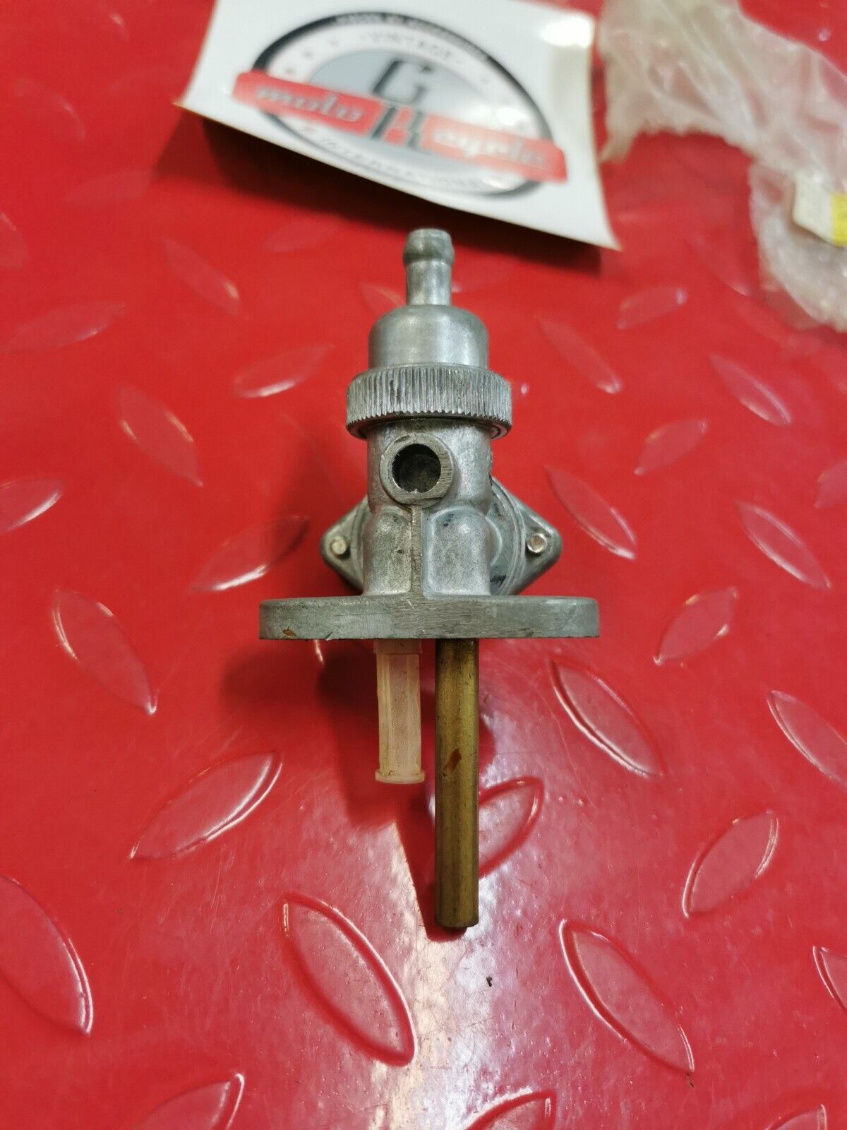 NOS Yamaha FUEL COCK 214-24500-00-00 SUB 214-24500-01-00  498-24500-01-00 Y16