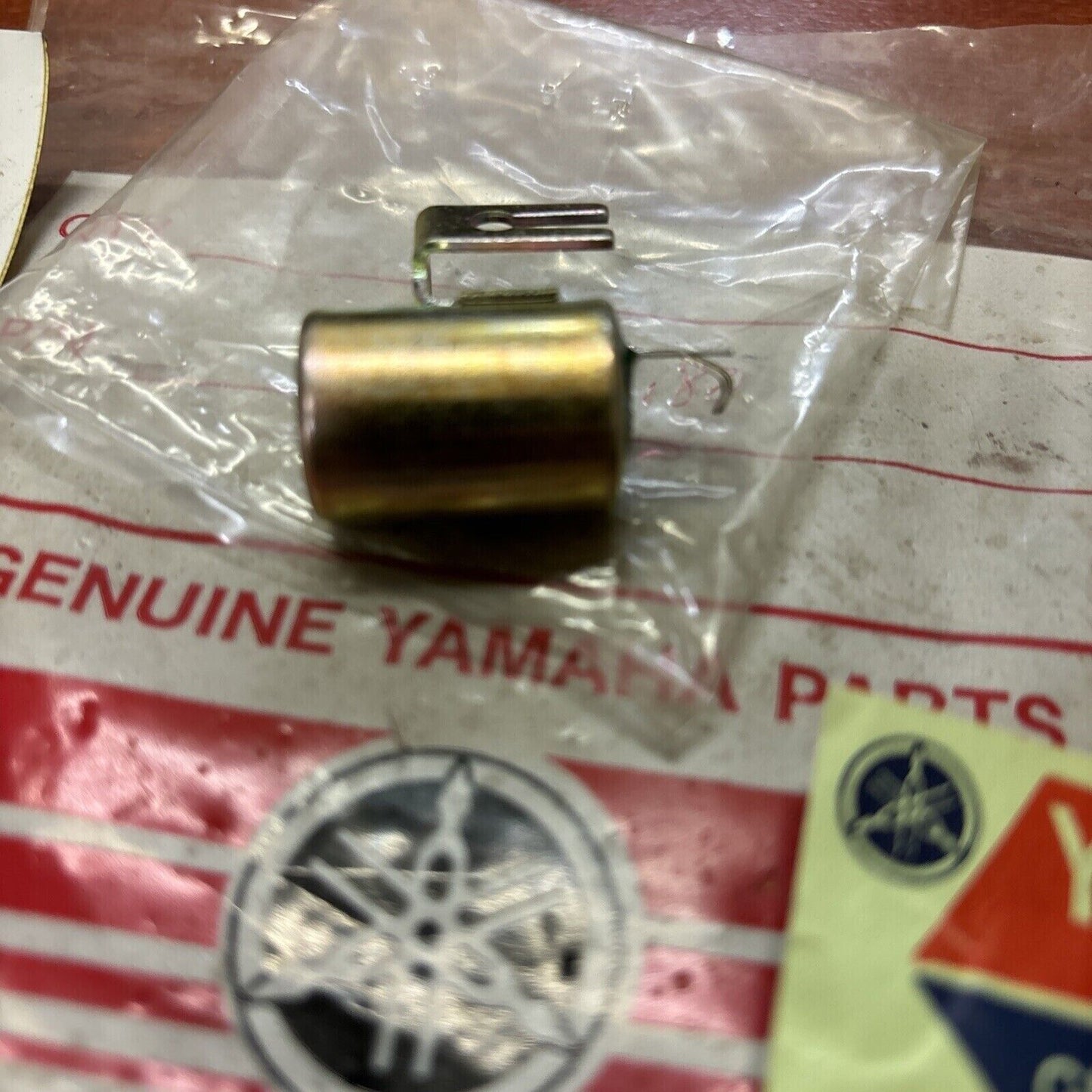 NEW NOS Yamaha 1974 1977 1978 DT250 CONDENSER 654-81325-20-00 Y173