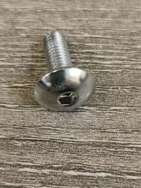 NOS SUZUKI DR800S DR800S DR800SU GSF1200 GSF600S SCREW 5X14 09139-05025 S46