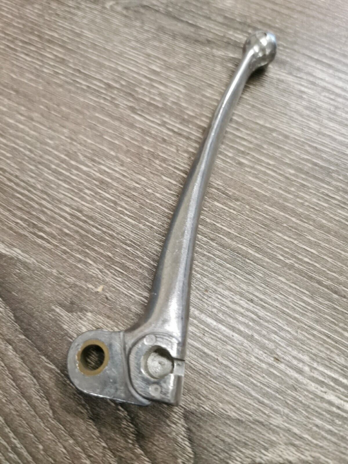 NOS YAMAHA YG1 YJ1 YJ2 Front brake lever 122-83922-00-00 Y58