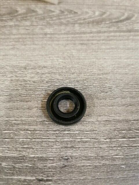 NOS SUZUKI DRZ400S AN400S GSX1300R VL800T GSXR750 OIL SEAL 09283-10004 S37