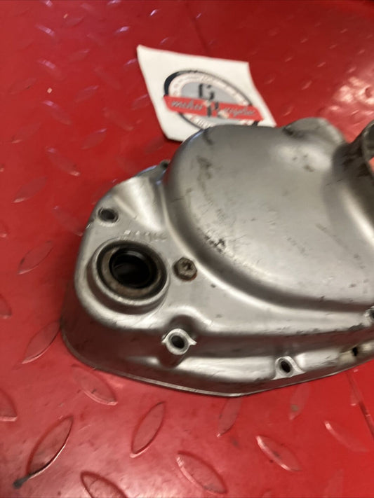 Suzuki RV90 1973 right crankcase clutch cover