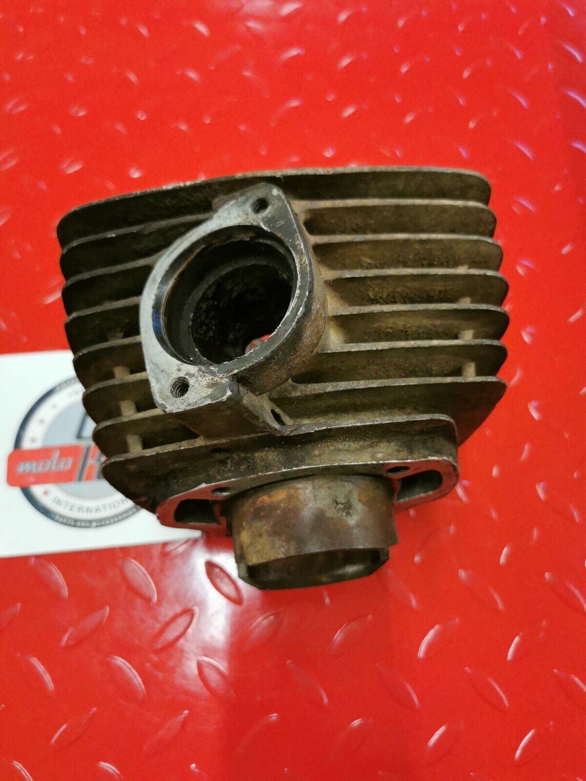 Suzuki TS185 1974 cylinder jug barrel 1975 T