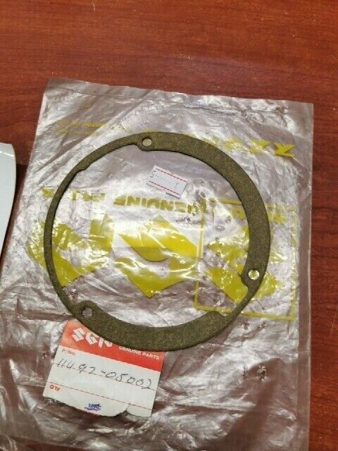 NOS Suzuki AC50 AS50 F50 CARBURETOR INSPECTION CAP COVER GASKET 11492-05002 S32