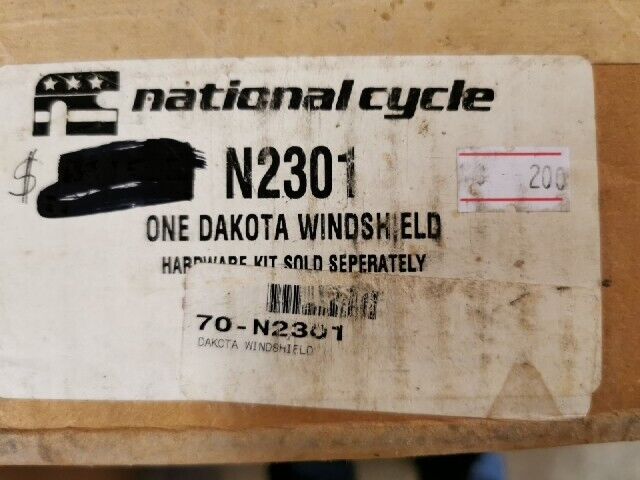NOS NATIONAL CYCLE DAKOTA 4.5 WINDSHIELD CLEAR N2301