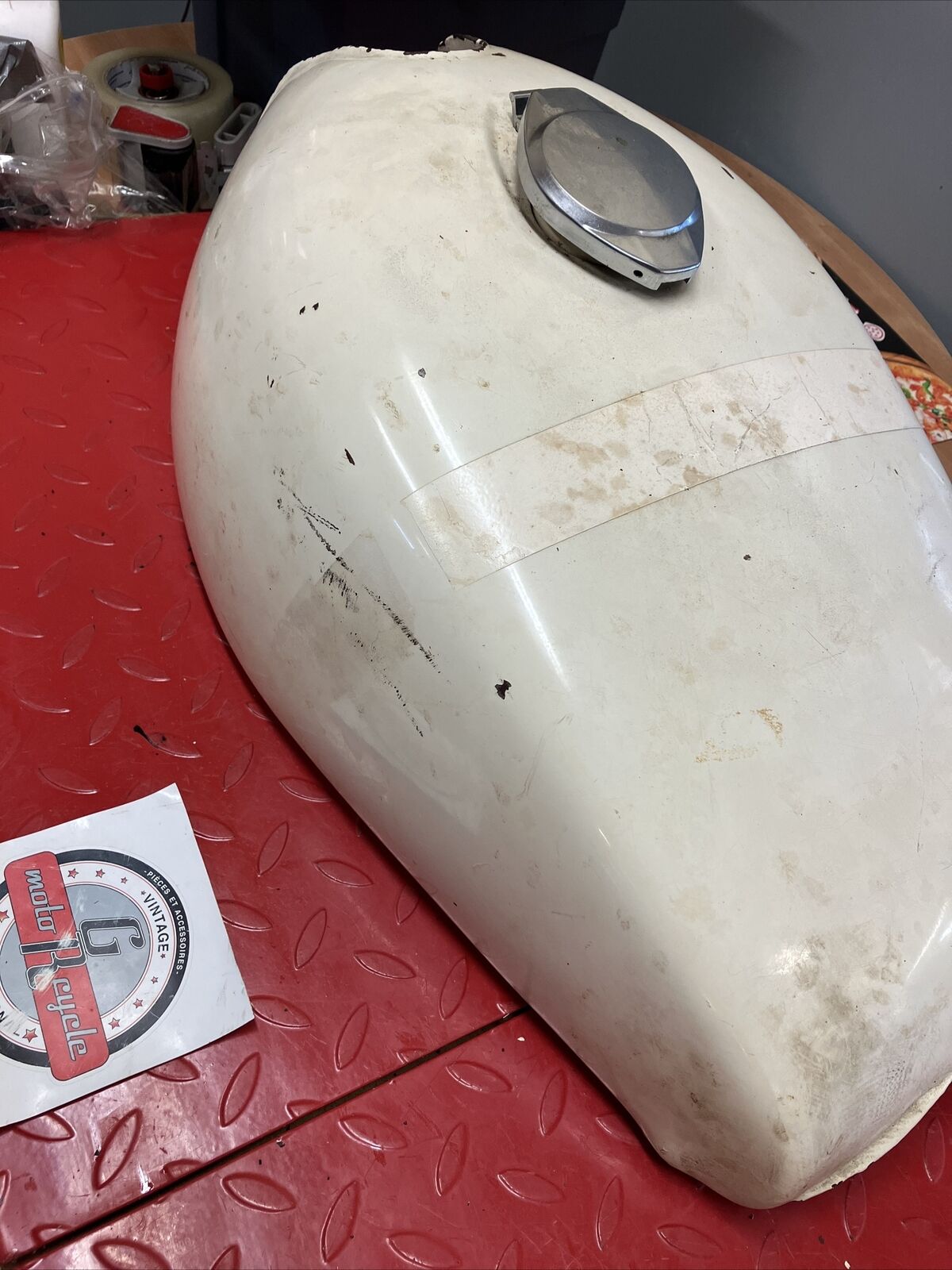 Kawasaki Z1 1975 Fuel tank gas petrol reservoir 2
