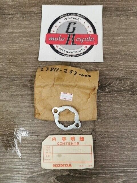 NOS HONDA C70 1958 C72 C77 DRIVE SPROCKET PLATE 15MM 23811-253-000 H77