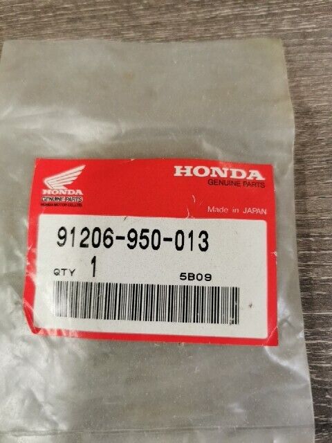 NOS HONDA FL250 1977 - 1984 Oil Seal 40x62x9 91206-950-013 H113