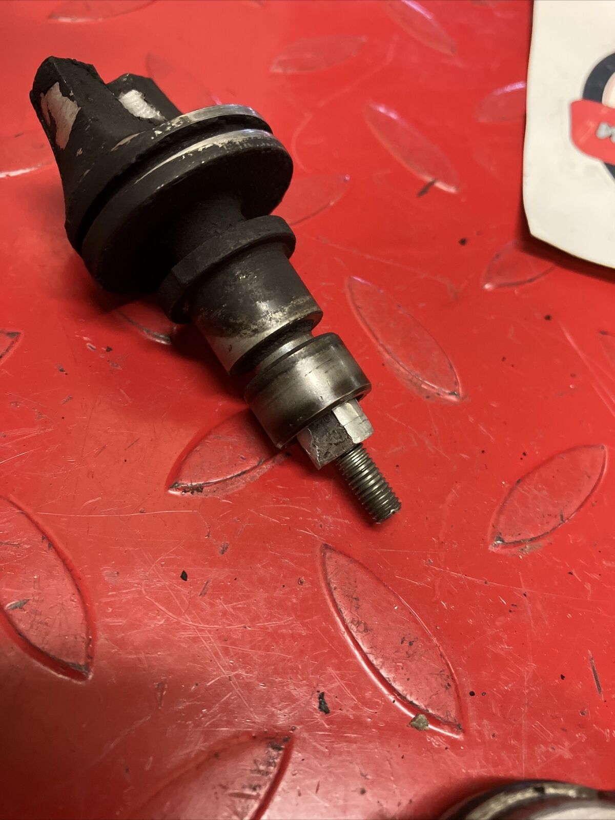 Yamaha YZ125 1983 exhaust power valve holder