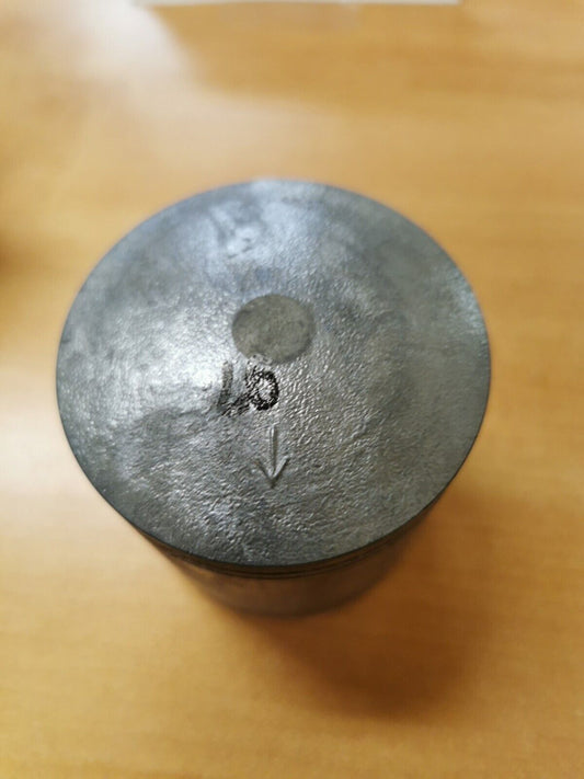 NOS YAMAHA YT175 1982 1983 PISTON STD 20E-11631-00-97 Y45