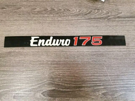 NOS YAMAHA DT175A 1974 DT175B 1975 EMBLEM PROTECTOR 443-14729-00-00 Y160