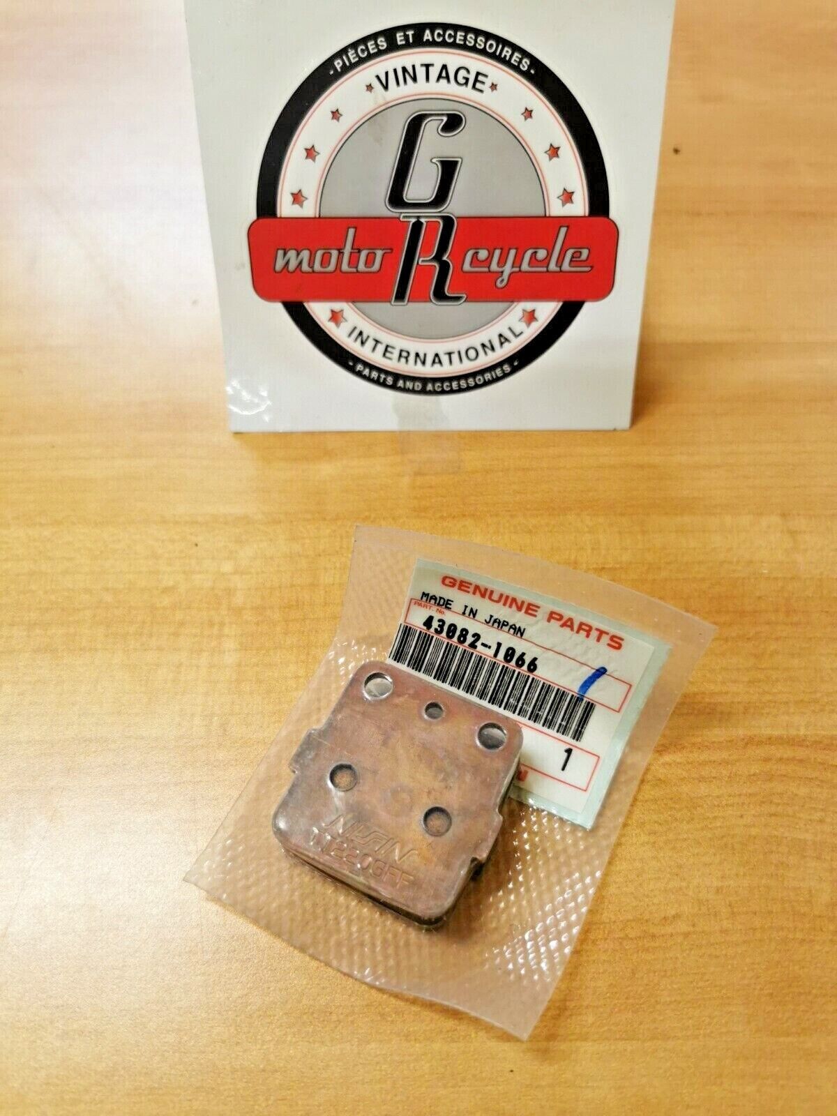NOS KAWASAKI KFX450 KSF250 KEF300 1987 - 2014 BRAKE PAD 43082-1066 K7