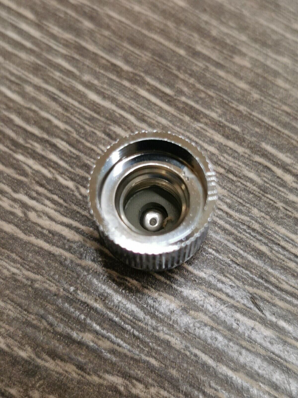 NOS YAMAHA VMAX1200 1985 - 1990 CAP AIR VALVE 10M-23184-01 Y57