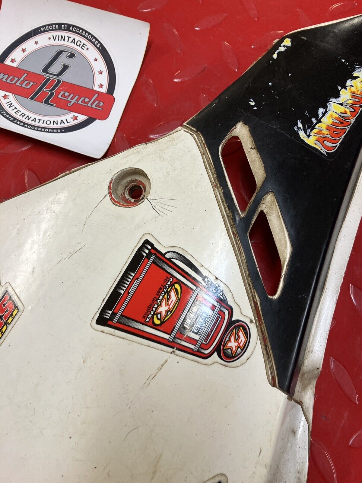 Honda CR125R 1988 left right side cover panel CR500R 83520-KS6-700ZE