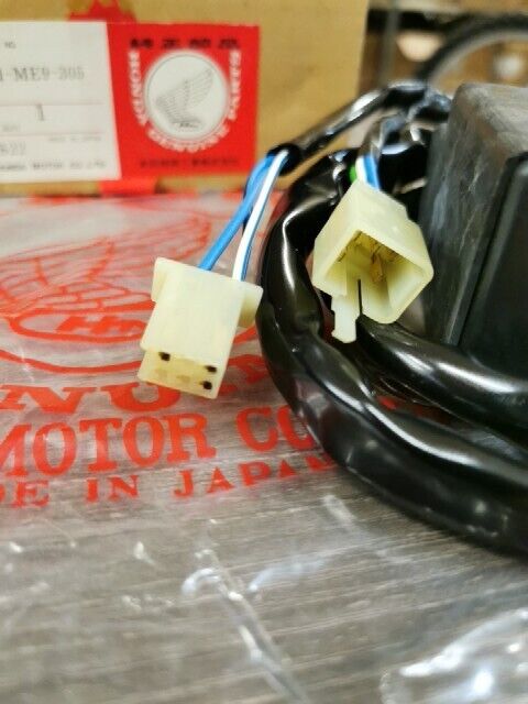 NOS HONDA VT700 VT750 NV750 NV700 ASSY SPARK UNIT 2 30411-ME9-305 H89