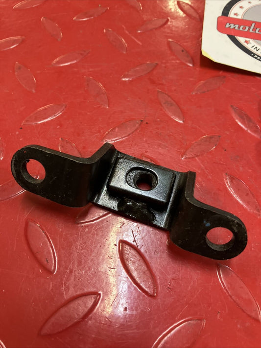NOS Yamaha XV500 Virago 500 1983 1984 engine motor mount stay 22U-21315-00-00