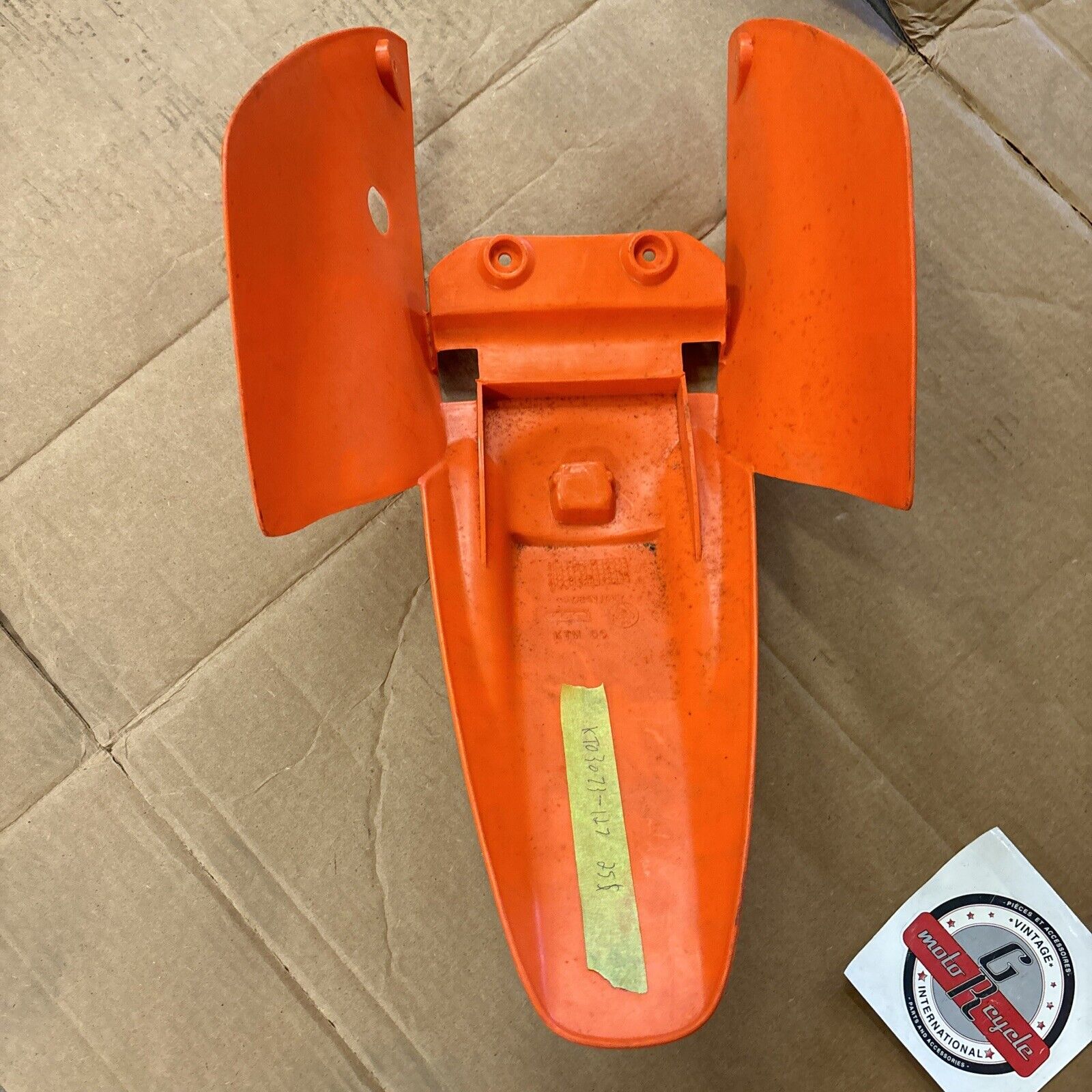 NOS UF0 PLAST KTM REAR FENDER ORANGE WITH SIDE PANELS KT03073-127