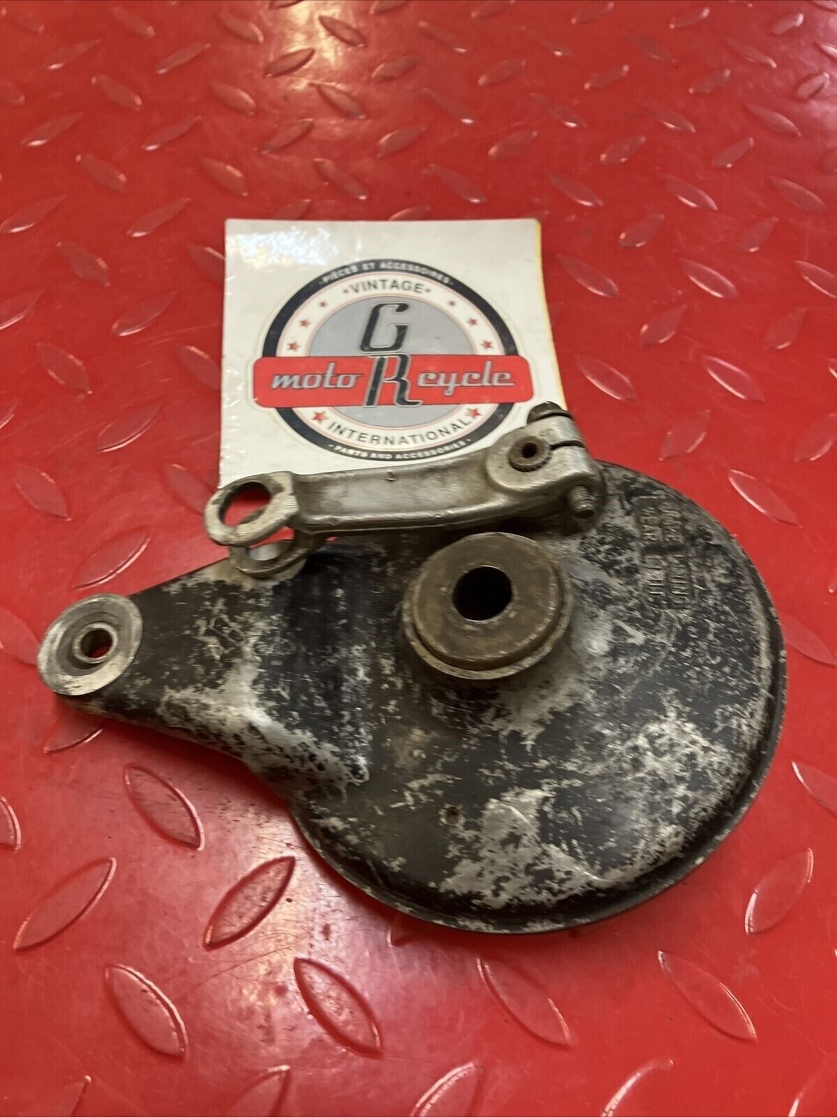 Suzuki RM125 1982 rear brake panel drum hub lever arm 1981