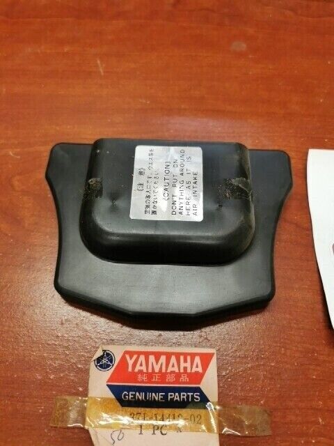 NOS Yamaha 1973 1974 TX500 1975 XS500 CASE CAP 371-14412-02-00 Y118