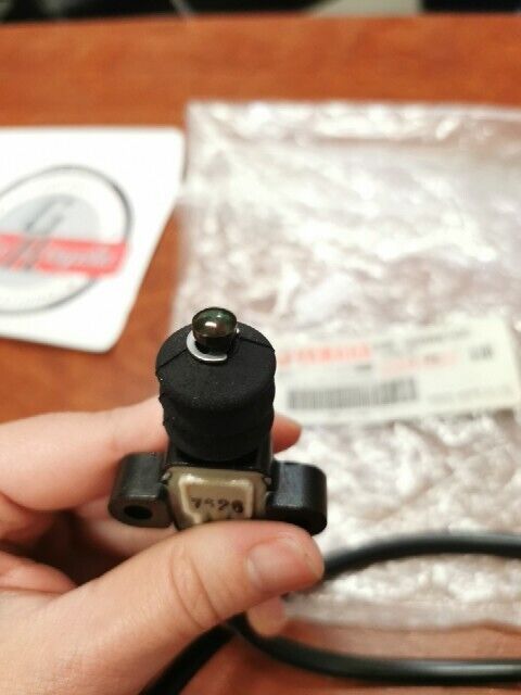 NEW NOS Yamaha FJ1200 RD350L XS400 XV1000 SIDE STAND SWITCH 33E-82566-00-00 Y103