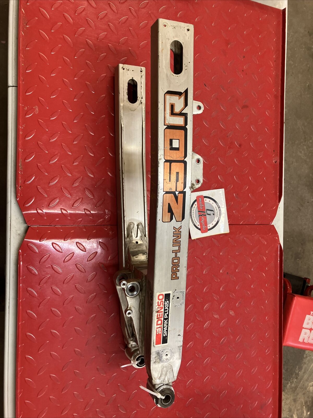 Honda CR250R 1984 swingarm rear swinging arm