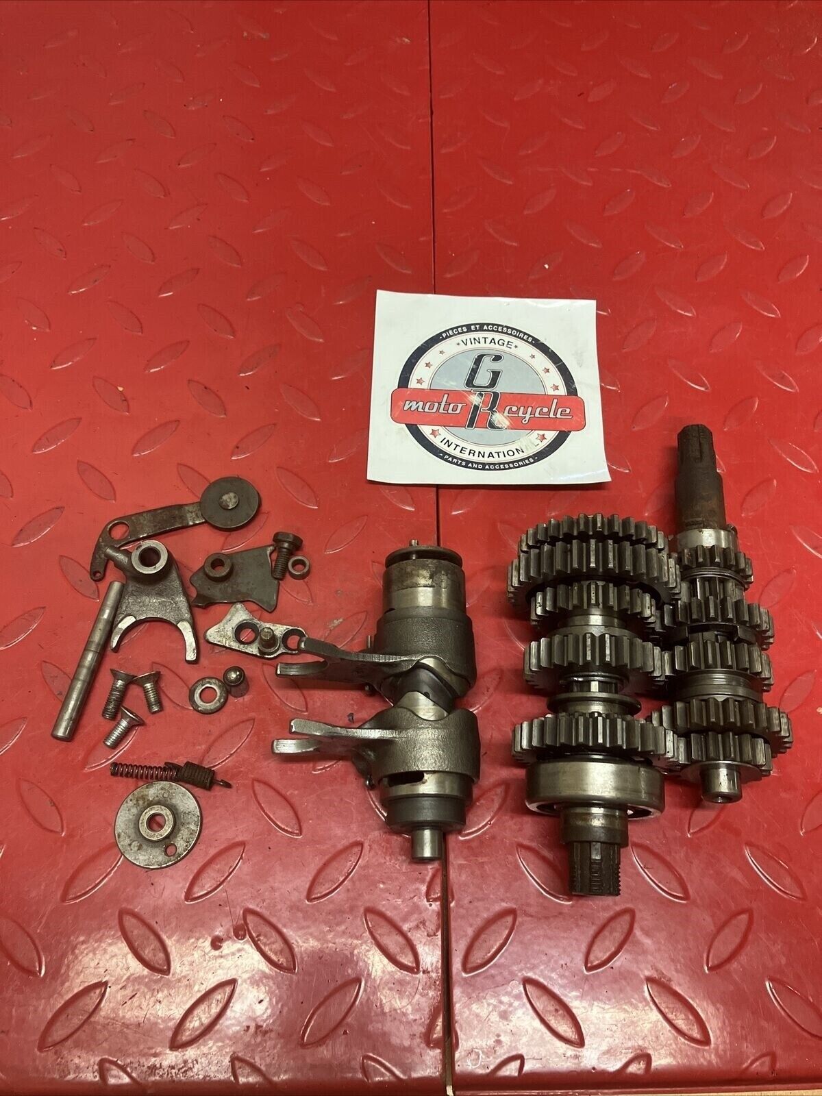 Suzuki TS125 1977 transmission shaft gear gearshift gear shift drum cam forks