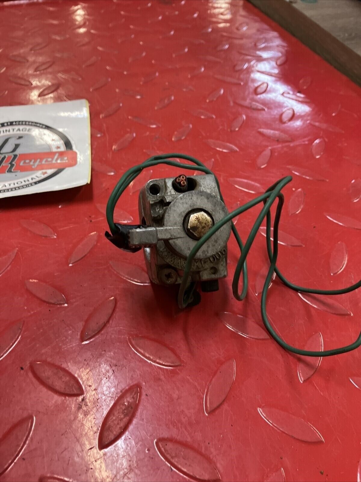 Kawasaki G5 1972 handle switch left right clutch brake lever 46091-019 46019-020
