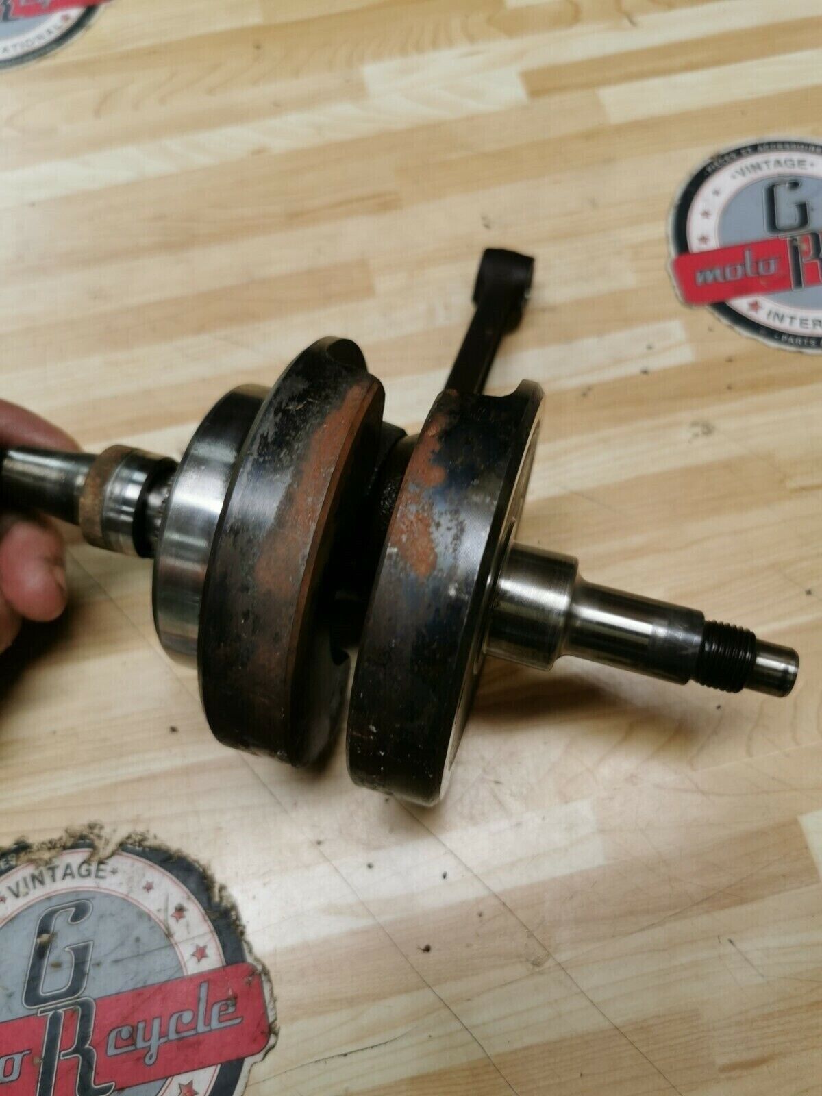 Suzuki DR100 1985 crankshaft crank shaft