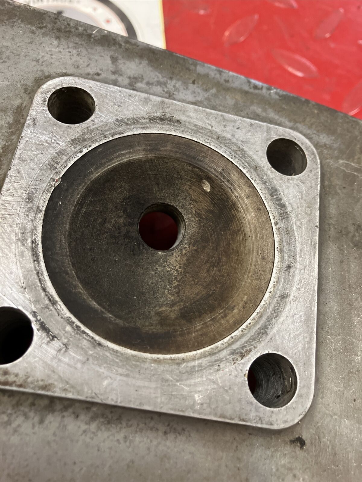 Suzuki GT380 cylinder head ram air U2