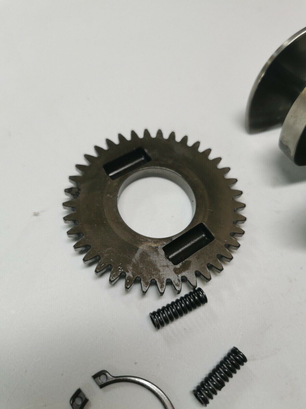 Honda XR350R 1984 crankshaft crank shaft counter balancer gear 13420-KF0-000