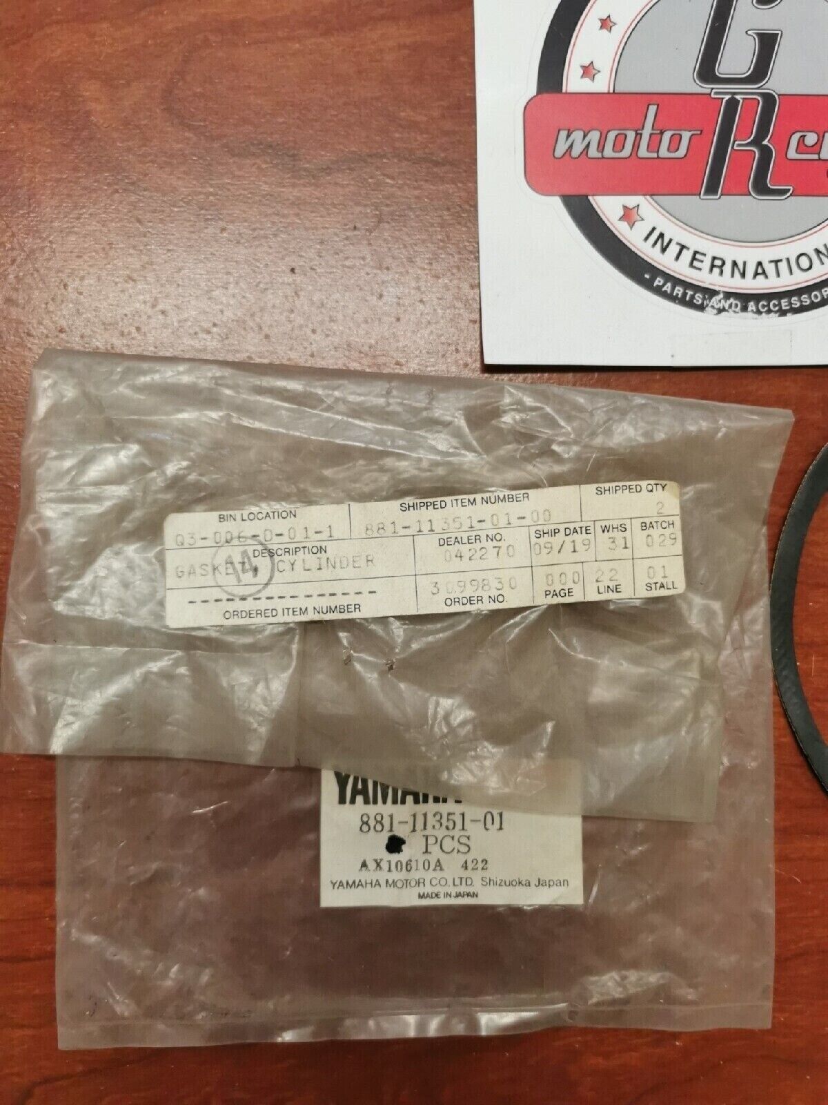 NOS Yamaha ET250 GP246F GASKET CYLINDER SUB. 881-11351-02-00 Y75