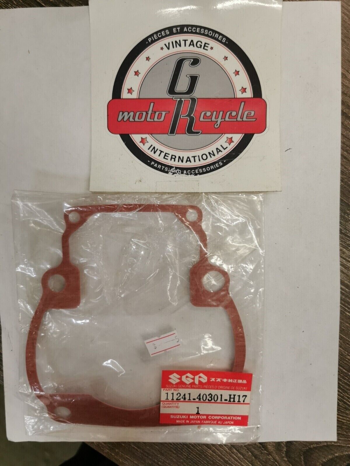 NOS SUZUKI RM250 1979 1980 CYLINDER GASKET 11241-40301-H17 S26