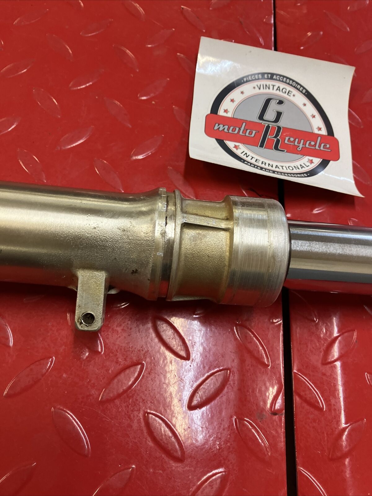 Yamaha YZ125 1981 left side front fork tube cap