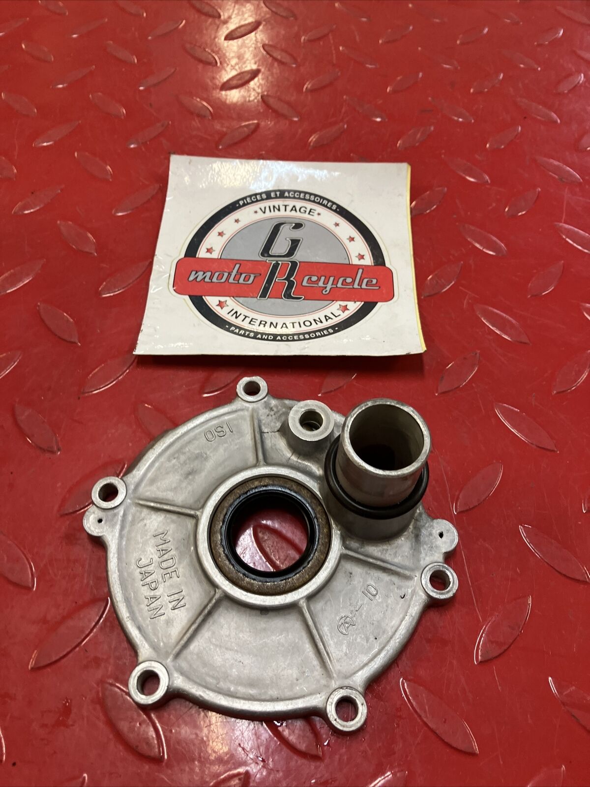 Kawasaki G5 1972 rotary valve disk cover