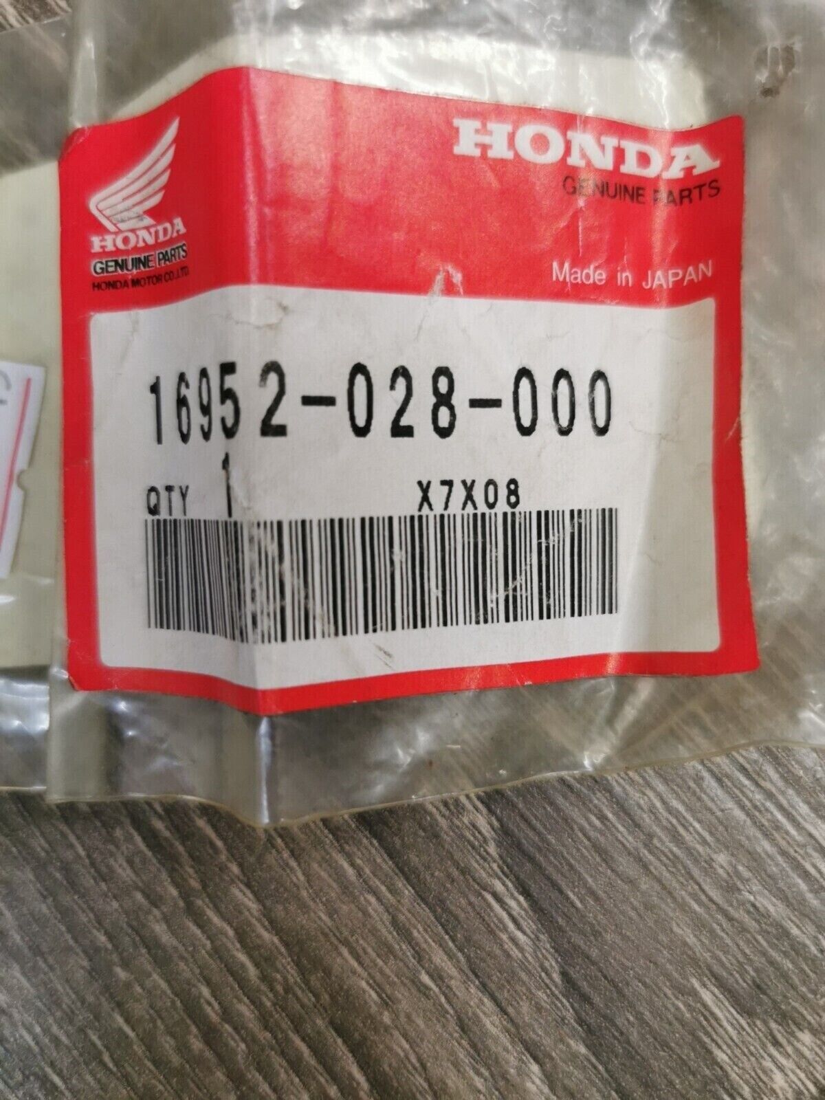 NOS HONDA CL175 FUEL STRAINER CUP 16952-028-000 H56