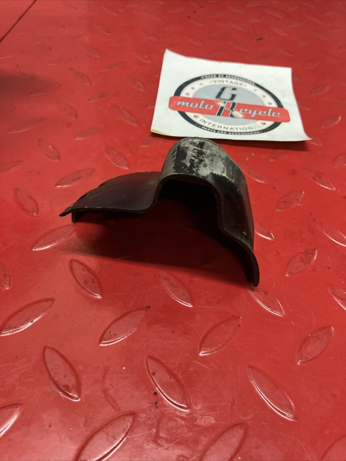 Suzuki DS100 1980 Clutch release arm cover DS125 TS100 TS125