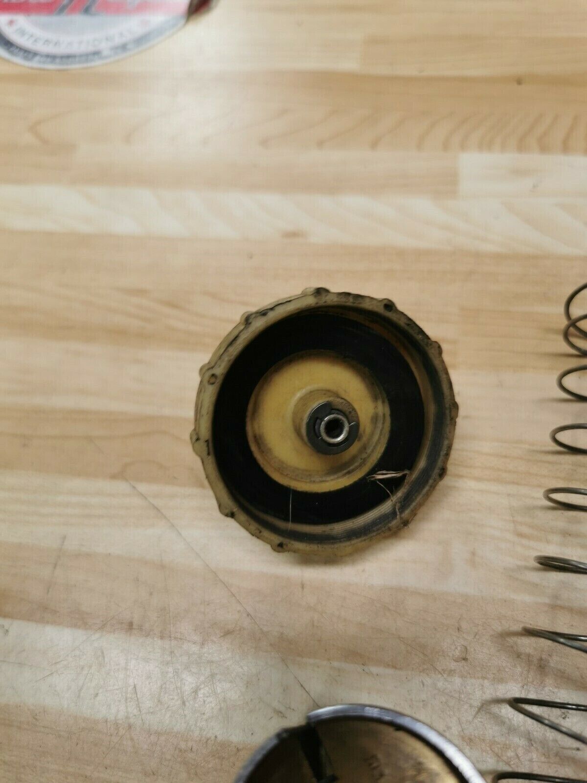 Yamaha YZ250 1988 carburetor top cap throttle valve 5Y9-14158-00-00