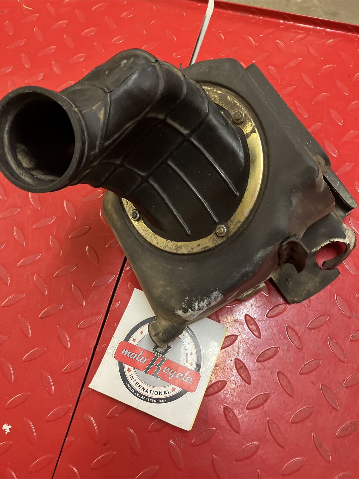 Honda CR250R 1982 airbox air box cleaner filter cage 17212-KA4-700 17253-KA4-700