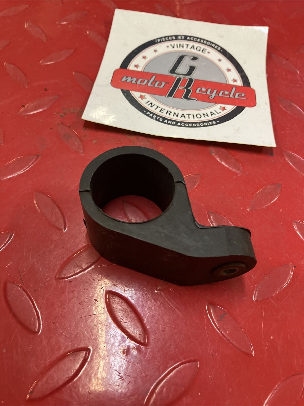 Yamaha IT175 1981 front fork headlight damper rubber cushion upper