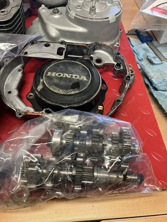 Honda ATC200M 1985 engine motor parts crankcase transmission cylinder cover