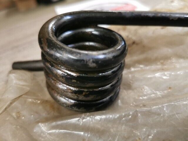 NOS YAMAHA EX440C 1979 EX440A EX340A 1977 SPRING TORSION 90508-95292-00 Y157