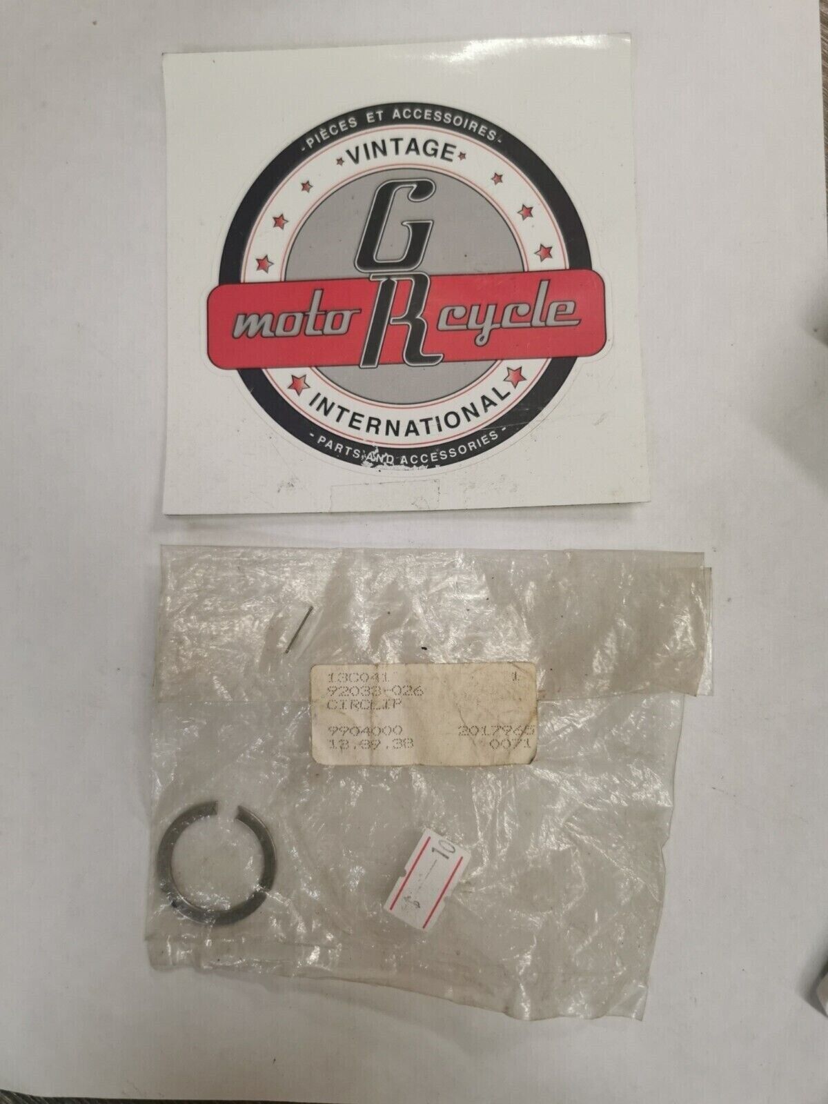NOS KAWASAKI CIRCLIP 92033-026 K33