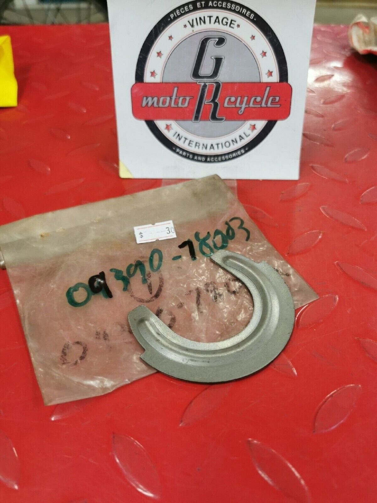 NOS SUZUKI GT750 1973 1974 C RING 09390-78003 S12