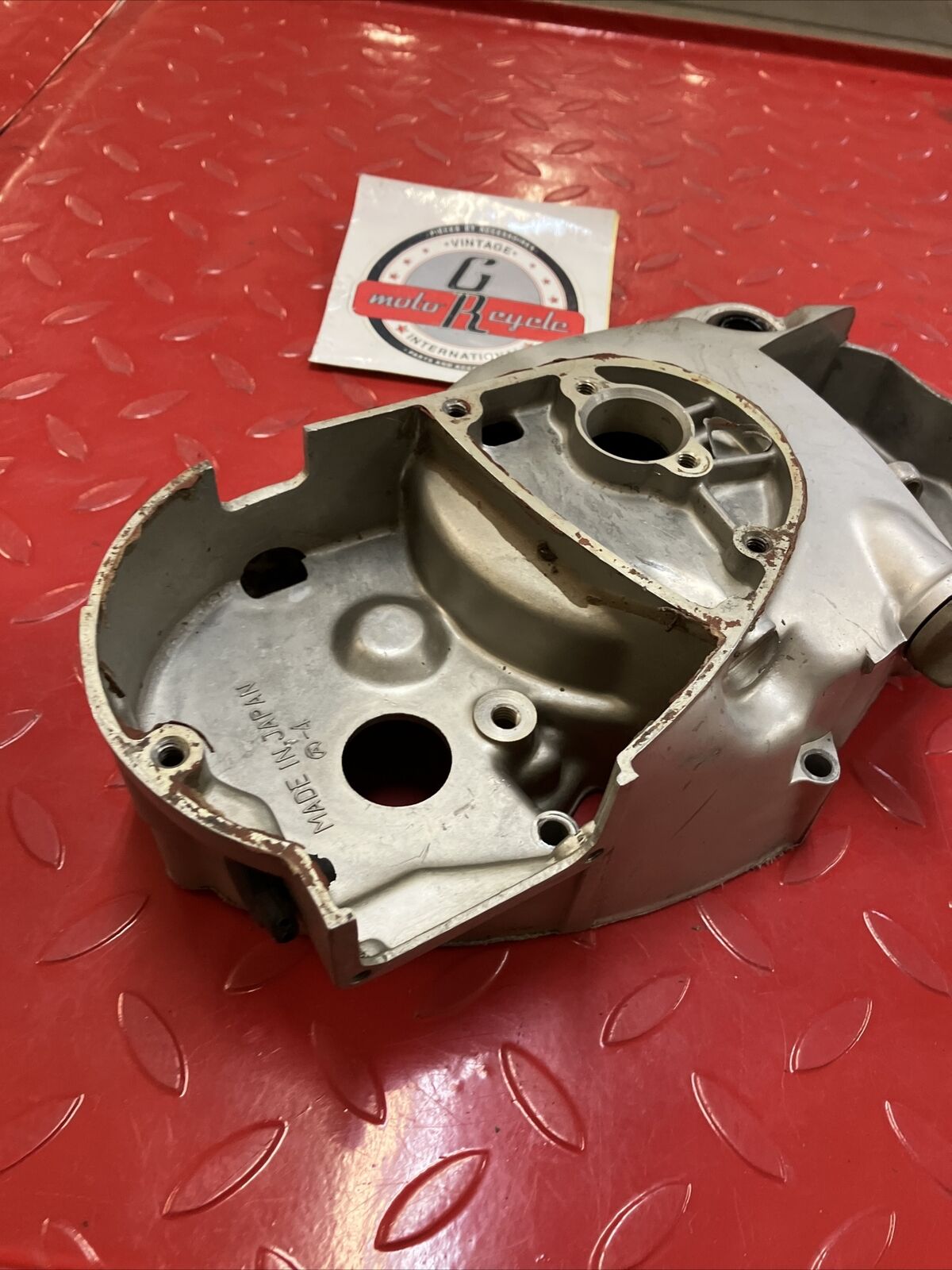 Kawasaki G5 1972 right side engine clutch cover