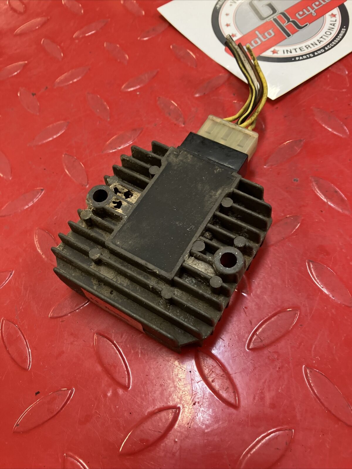 Kawasaki VN750 1986 Vulcan 750 voltage regulator